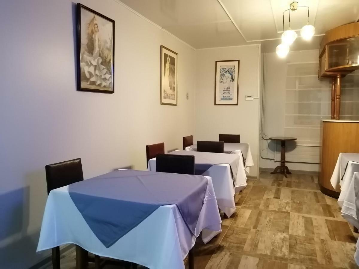 Hotel Sevilla เตมูโก ภายนอก รูปภาพ